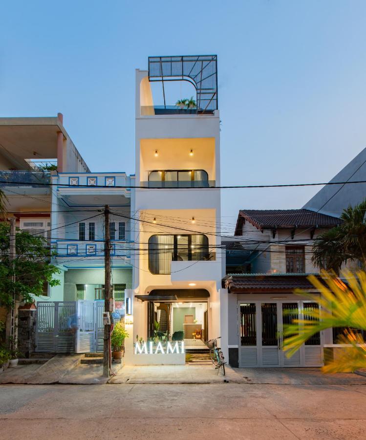 Готель Khach San Gan Bien Miami Tuy Hoa Phu Yen Екстер'єр фото